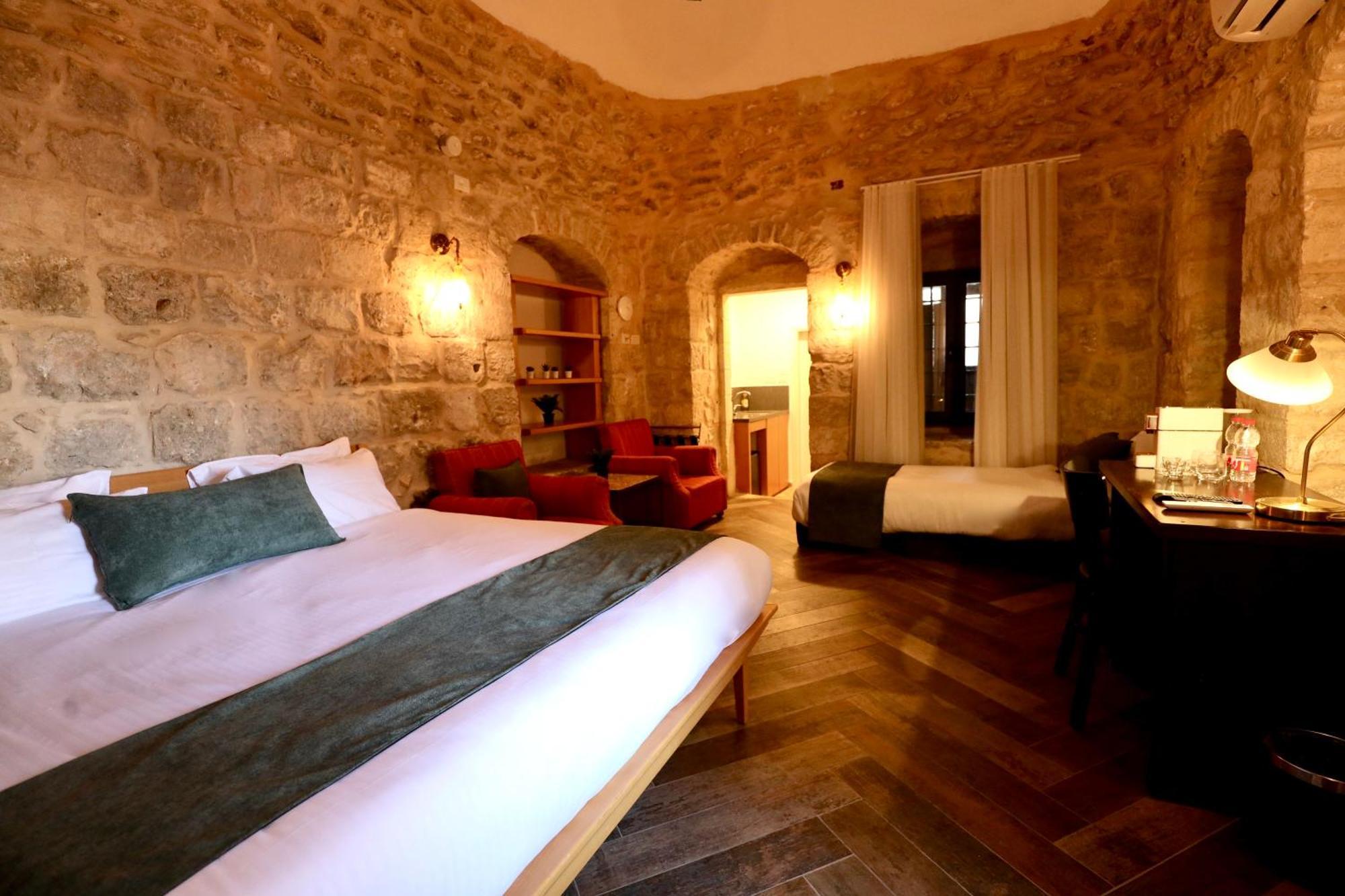 Petrakis Inn Jerusalem Exterior photo