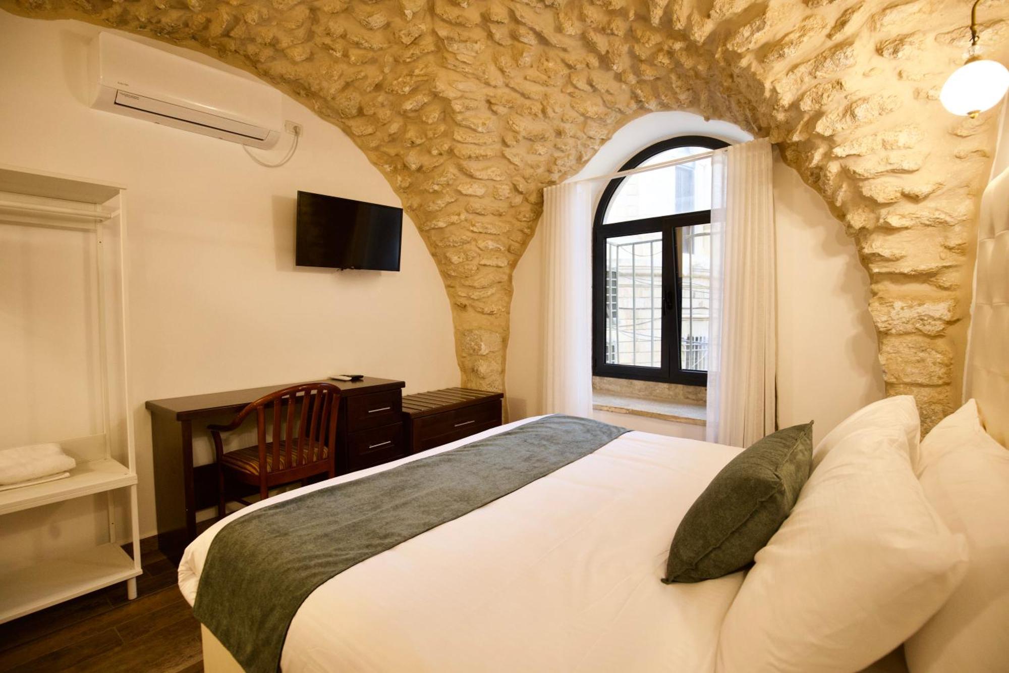 Petrakis Inn Jerusalem Exterior photo